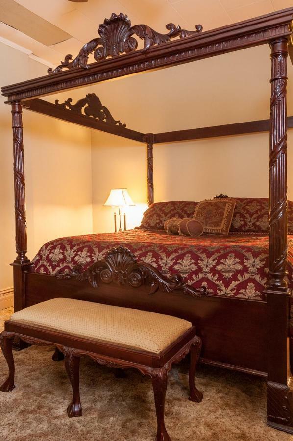 The Historic Wolf Hotel Ellinwood Dış mekan fotoğraf