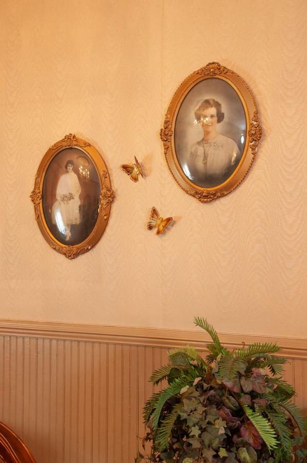 The Historic Wolf Hotel Ellinwood Dış mekan fotoğraf